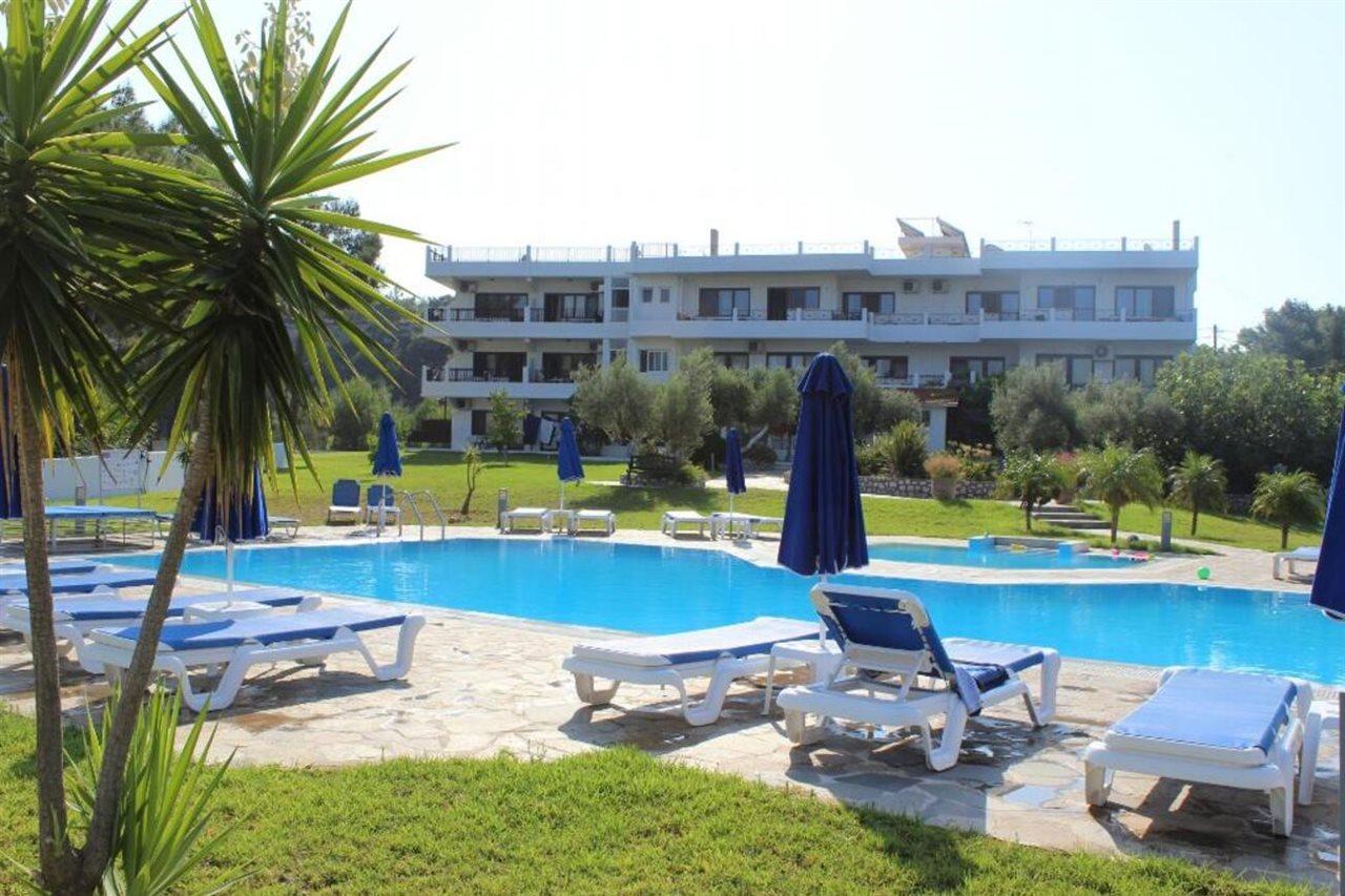 Helena Christina Aparthotel 3*