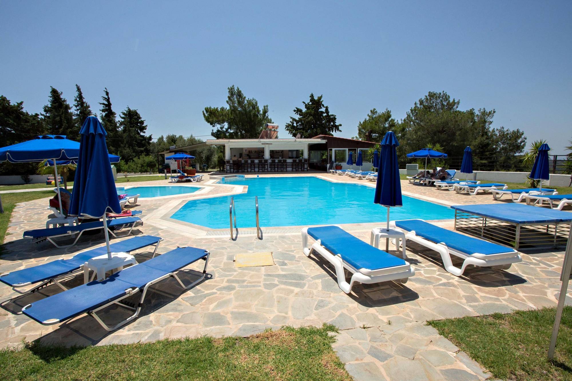 Helena Christina Aparthotel