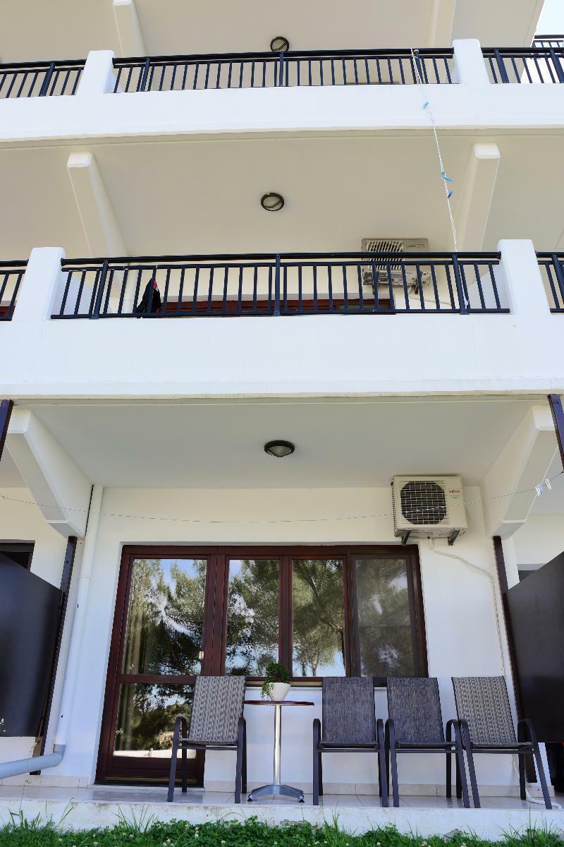Helena Christina Aparthotel